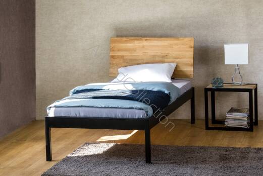 Łóżko  "Eri" z jednym szczytem metalowa rama, drewniane wezgłowie